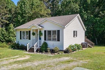 364 Chinaberry Ln, Angier, NC 27501