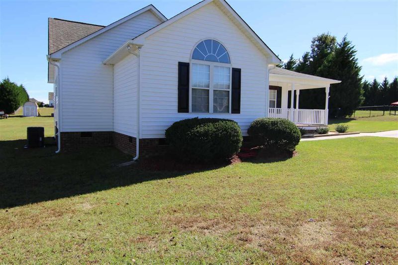 364 Rosa Cir, Willow Springs, NC 27592