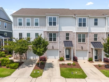364 Skymont Dr, Holly Springs, NC 27540