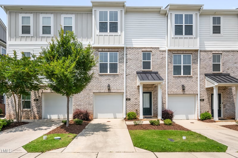 364 Skymont Dr, Holly Springs, NC 27540
