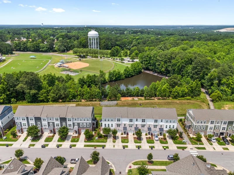 364 Skymont Dr, Holly Springs, NC 27540