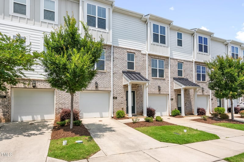 364 Skymont Dr, Holly Springs, NC 27540