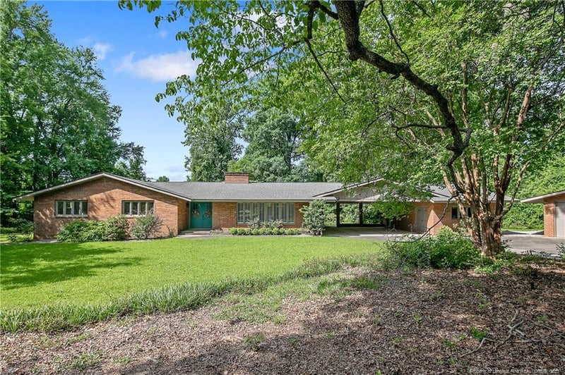 3641 Farmbrook Rd, Fayetteville, NC 28303