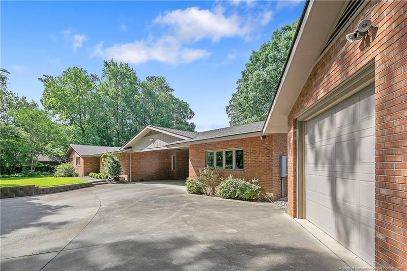 3641 Farmbrook Rd, Fayetteville, NC 28303