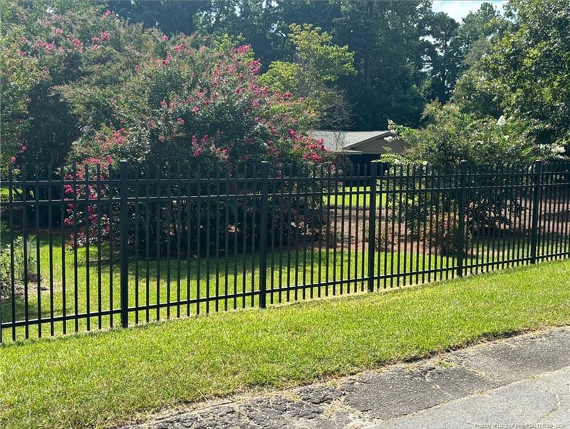 3641 Farmbrook Rd, Fayetteville, NC 28303
