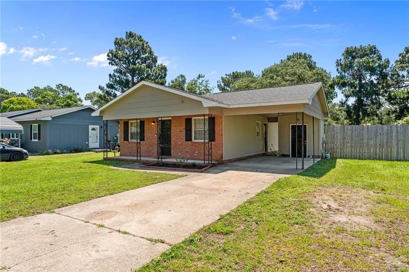 3649 Marcliff Rd, Hope Mills, NC 28348