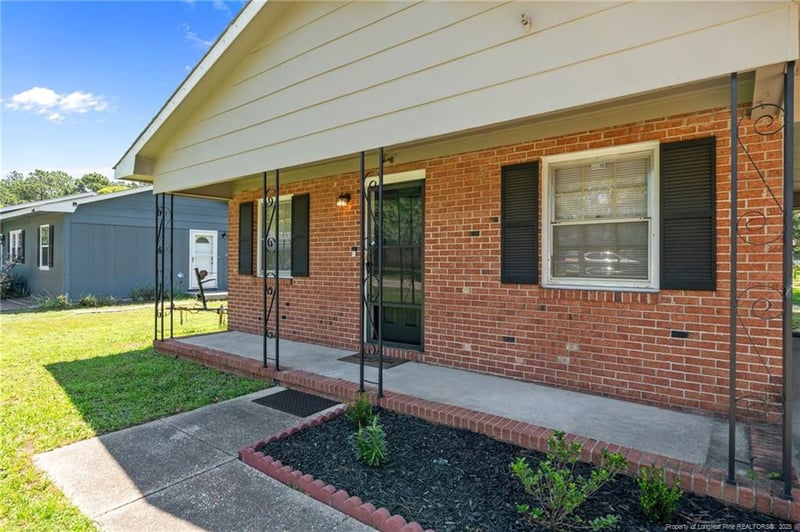 3649 Marcliff Rd, Hope Mills, NC 28348