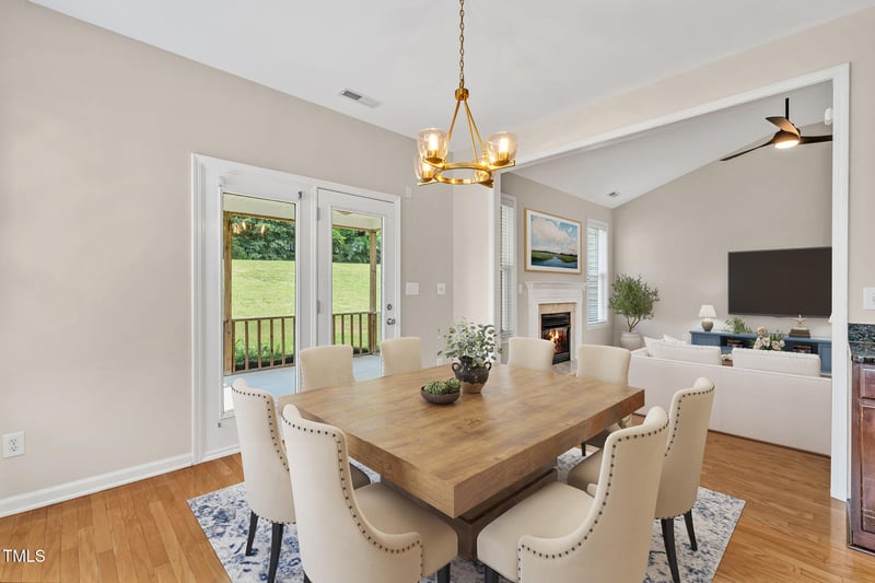 365 Collinsworth Dr, Clayton, NC 27527