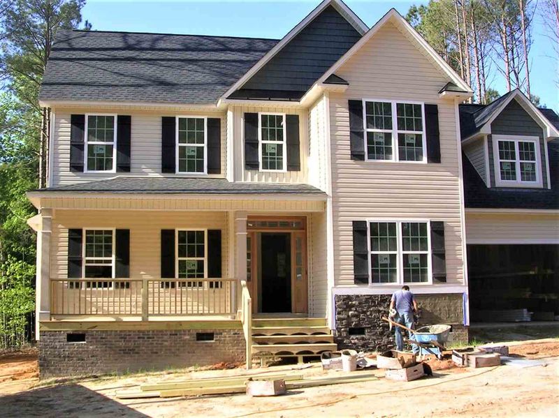 365 Knights Bridge Dr #25, Clayton, NC 27520
