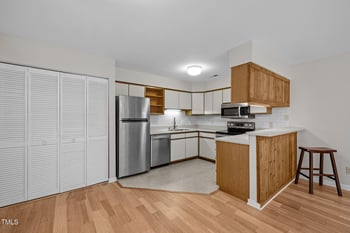 365 Summerwalk Cir, Chapel Hill, NC 27517