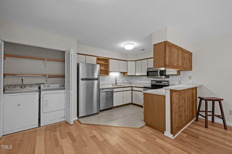 365 Summerwalk Cir, Chapel Hill, NC 27517