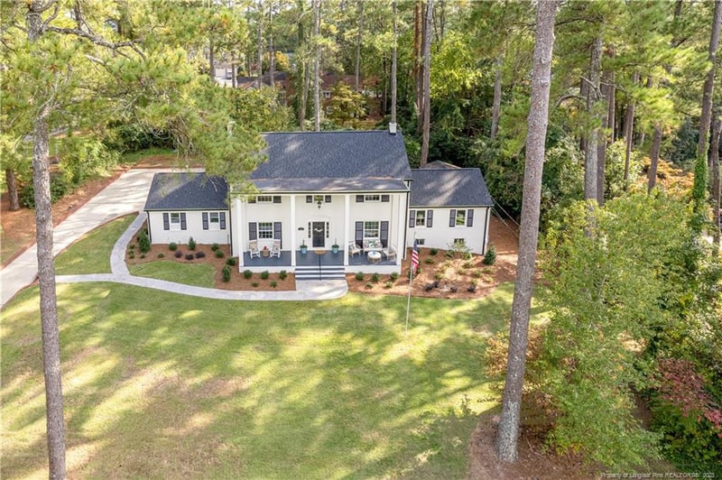 365 Valley Rd, Fayetteville, NC 28305