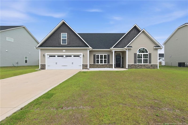 365 Whitestone Dr, Fayetteville, NC 28312