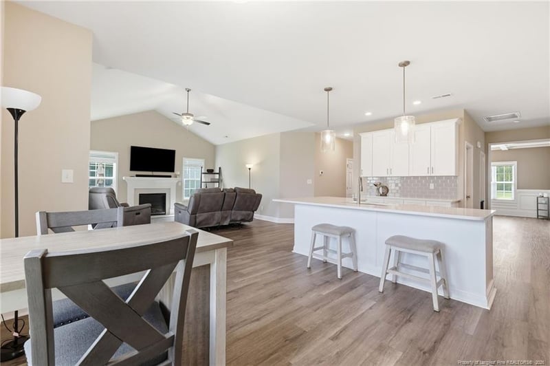 365 Whitestone Dr, Fayetteville, NC 28312
