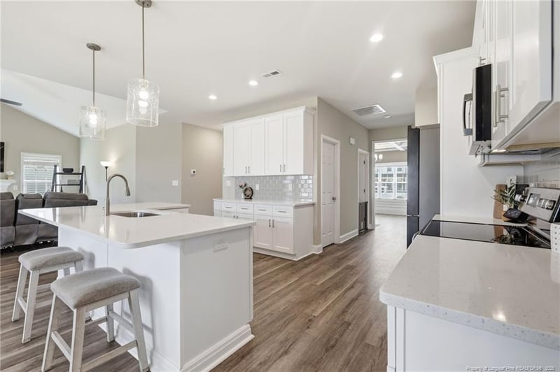 365 Whitestone Dr, Fayetteville, NC 28312