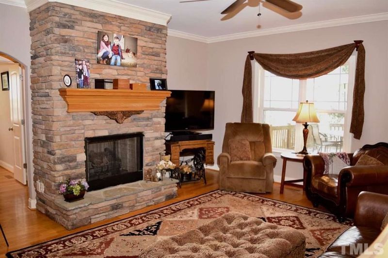 3658 Jordan Cir, Franklinton, NC 27525