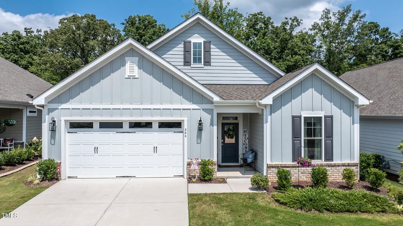 366 Bramble Ln, Clayton, NC 27527