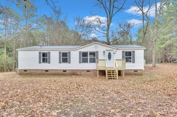 366 Buckskin Ln, Henderson, NC 27537