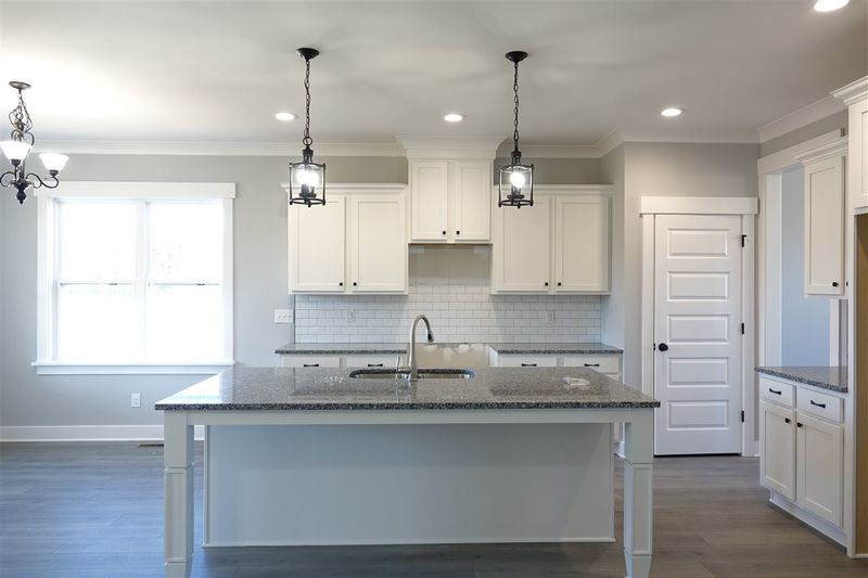 366 Farmall Dr, Smithfield, NC 27577