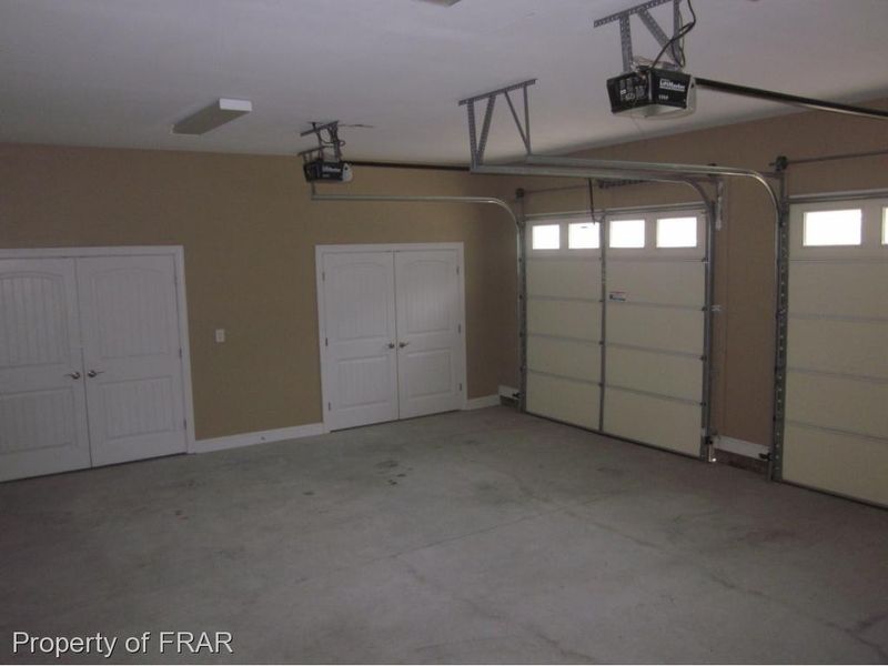 366 Shawcroft Rd, Fayetteville, NC 28311