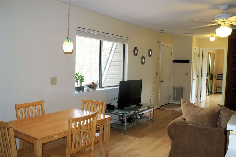 366 Summerwalk Cir #366, Chapel Hill, NC 27517