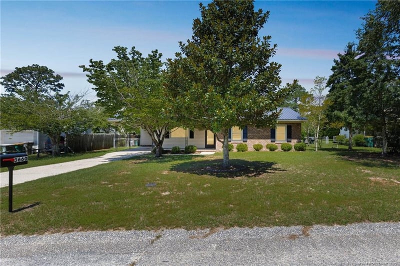 3660 Metric Dr, Hope Mills, NC 28348