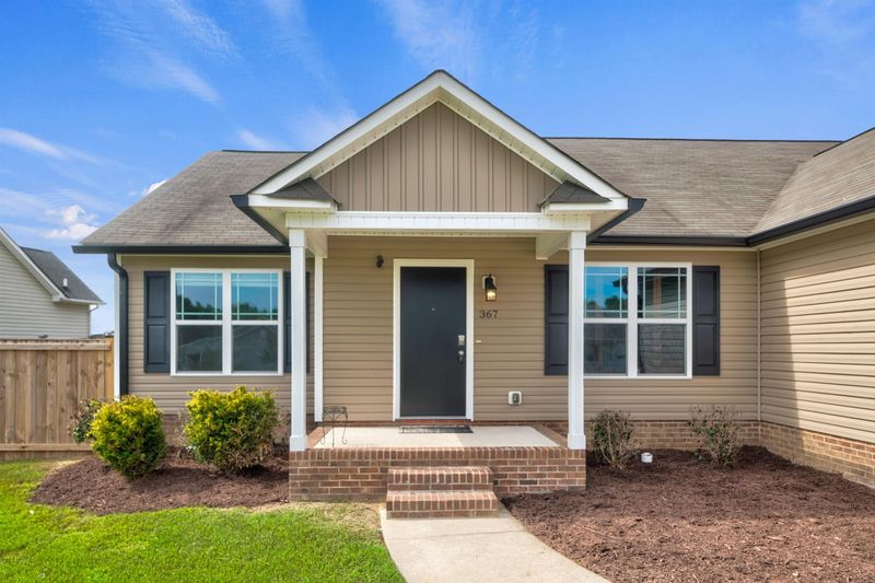 367 Cambridge Dr, Angier, NC 27501