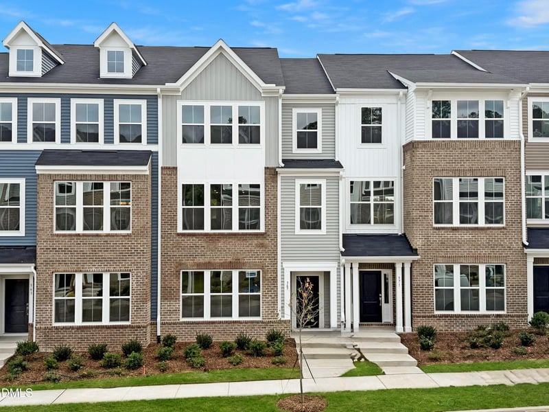 367 Chesapeake Commons St #115, Garner, NC 27529