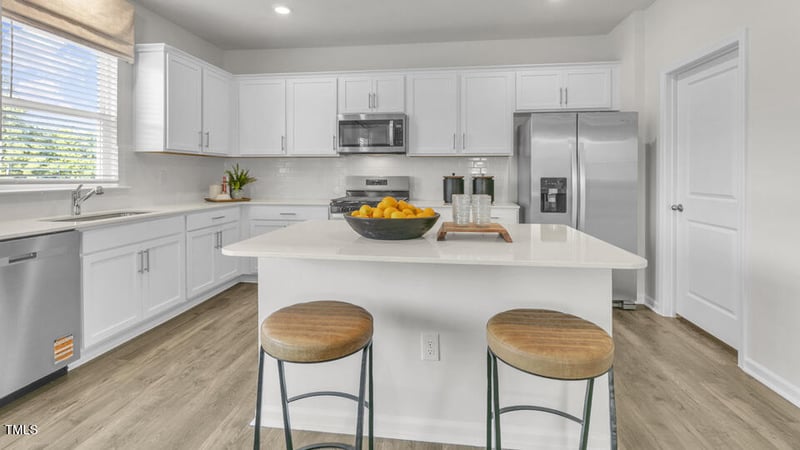 367 Hanging Elm Ln, Fuquay Varina, NC 27526