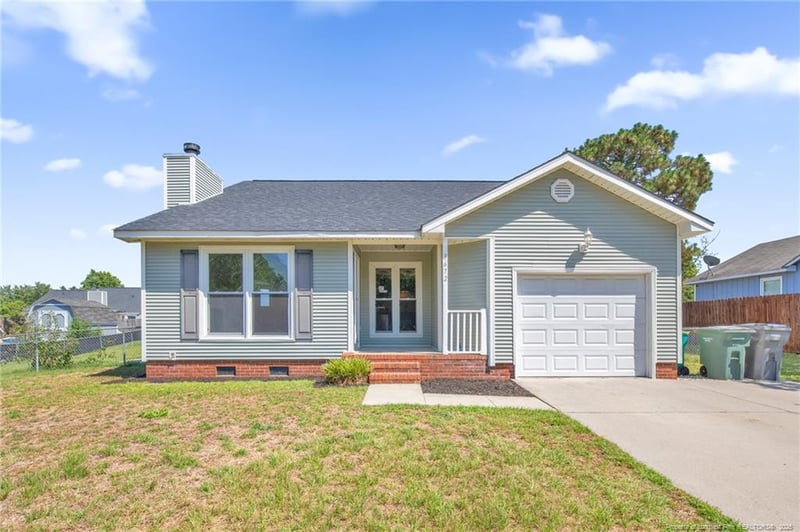 3672 Highgate Dr, Hope Mills, NC 28348