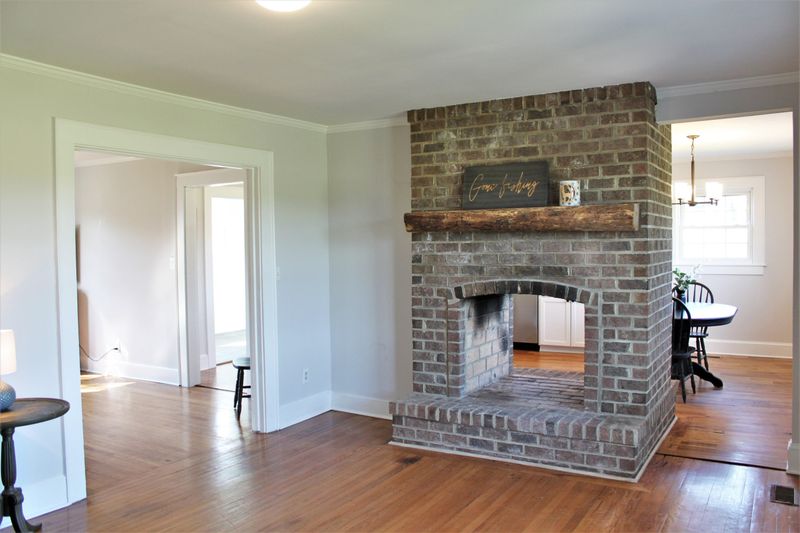 3678 Greenhill Rd, Graham, NC 27253