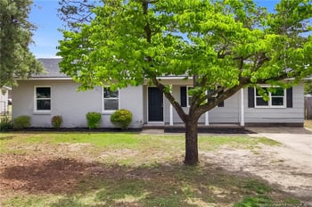 3679 Marcliff Rd, Hope Mills, NC 28348