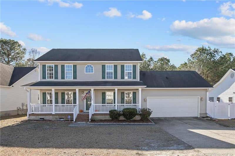 3679 Pioneer Dr, Hope Mills, NC 28348