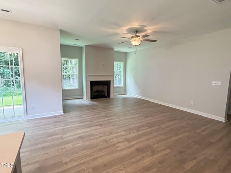 368 Abingdon Farms Dr, Selma, NC 27576