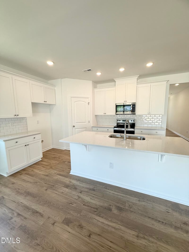 368 Providence Creek Dr, Fuquay Varina, NC 27526