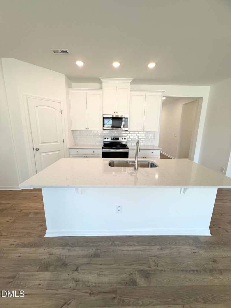 368 Providence Creek Dr, Fuquay Varina, NC 27526