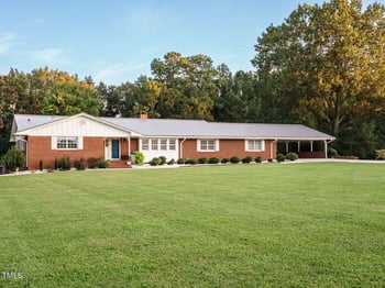 3680 15 501 , Pittsboro, NC 27312