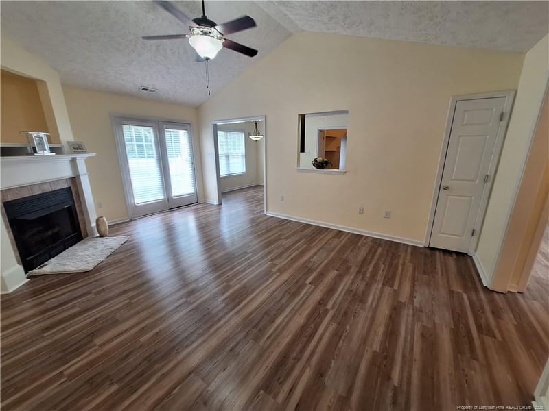 3681 Pioneer Dr, Hope Mills, NC 28348