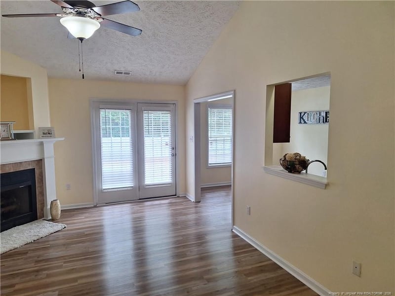 3681 Pioneer Dr, Hope Mills, NC 28348