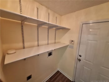 3681 Pioneer Dr, Hope Mills, NC 28348