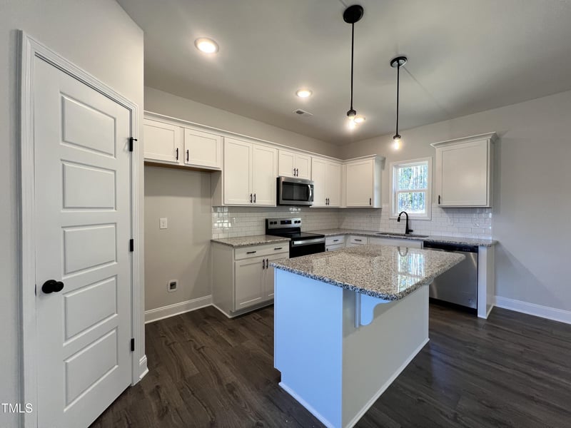 369 E Clydes Point Way, Wendell, NC 27591