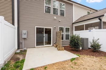 369 White Oak Ridge Dr, Garner, NC 27529