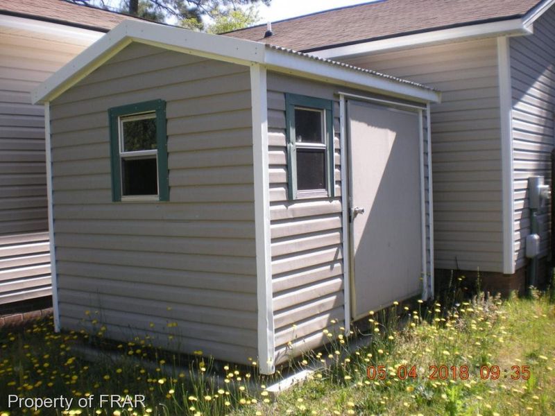 3690 Applegate Rd, Hope Mills, NC 28348