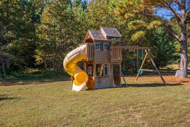3694 Bruce Garner Rd, Franklinton, NC 27525