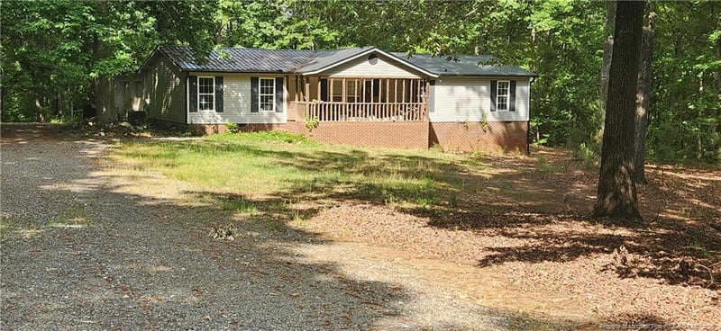 3694 Buckhorn Rd, Sanford, NC 27330