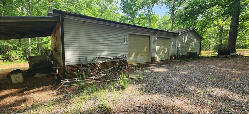 3694 Buckhorn Rd, Sanford, NC 27330
