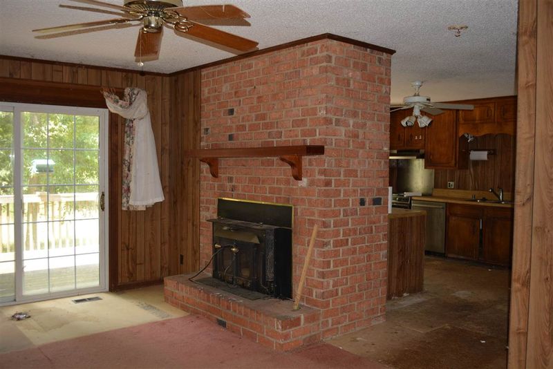 3697 N Us 15 501 Hw, Pittsboro, NC 27312