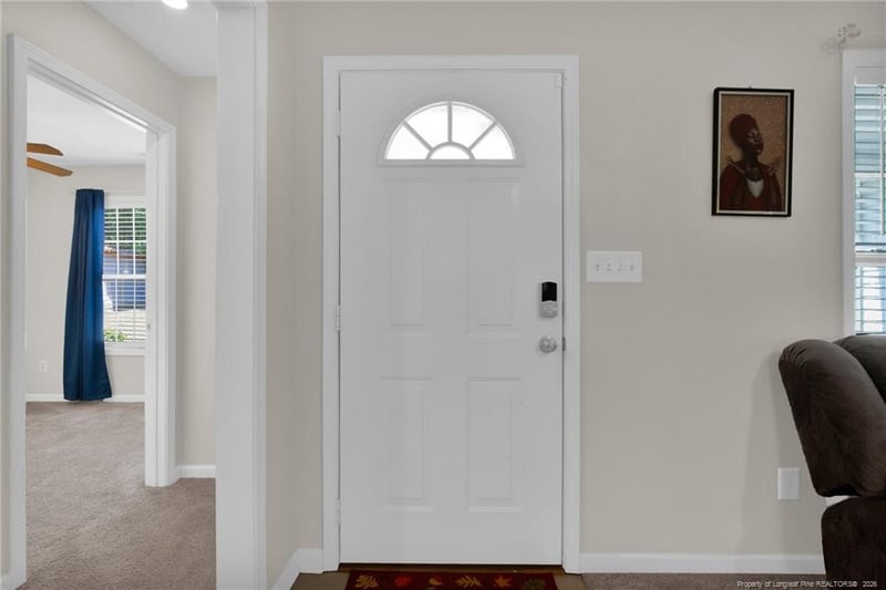 3698 Pioneer Dr, Hope Mills, NC 28348