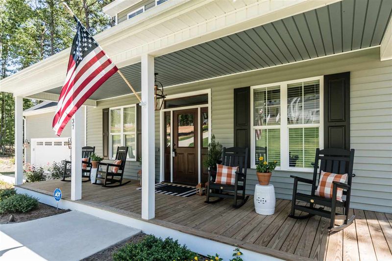 37 Ashley Woods Ct, Clayton, NC 27527