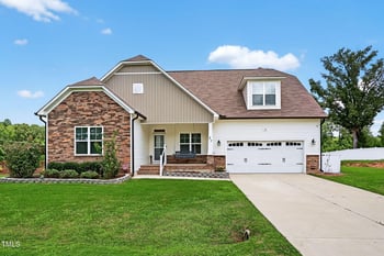37 Berg St, Smithfield, NC 27577